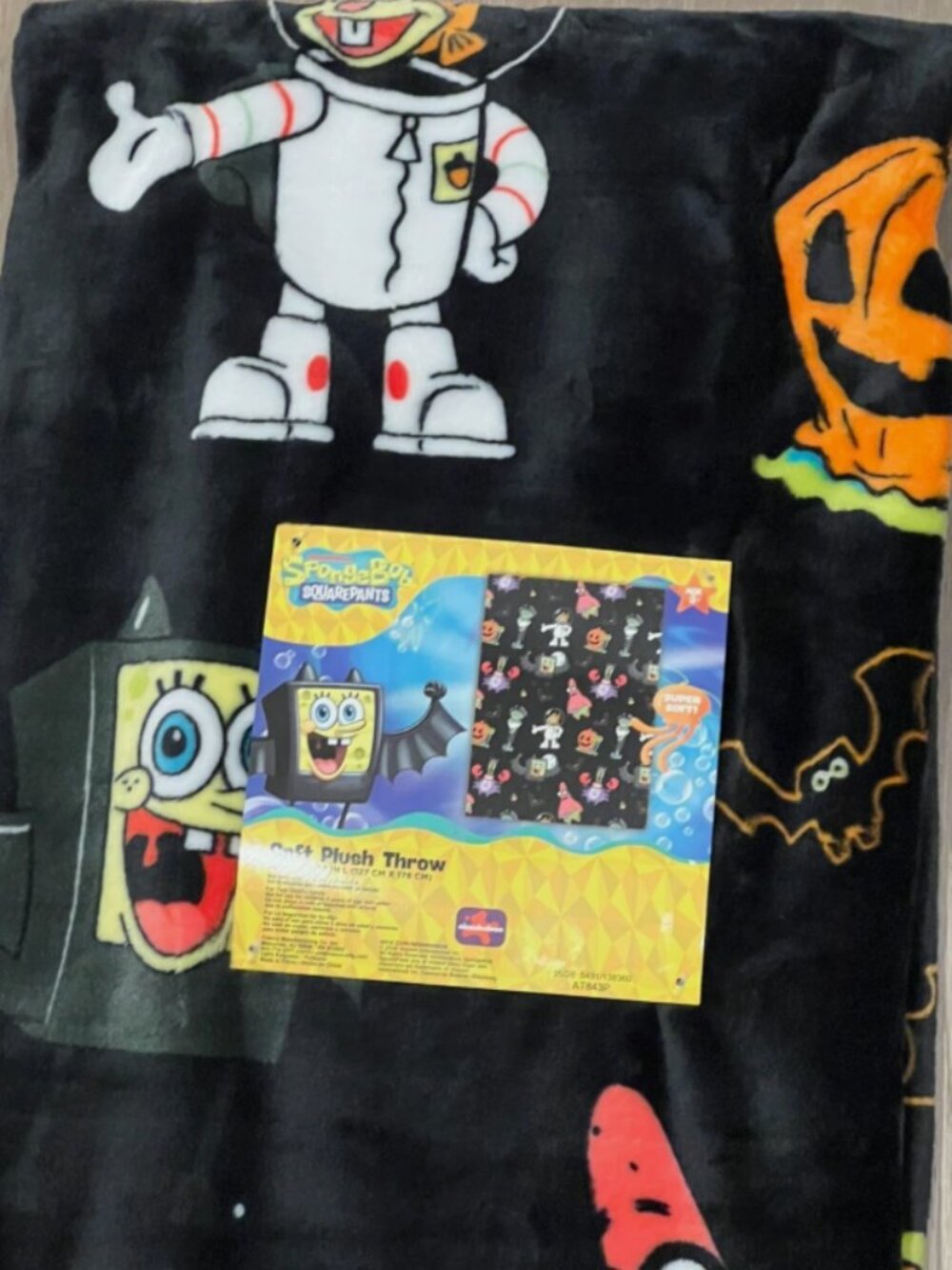 Nickelodeon SPONGEBOB SQUAREPANTS Black HALLOWEEN Plush Throw Blanket 50x70 NWT - Picture 5 of 14